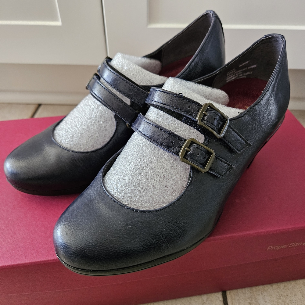 Munro Alicia Mary-Jane Dark Navy Pumps Size 5 WW Wide
